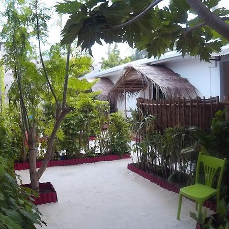 Готель Maafushi View Екстер'єр фото