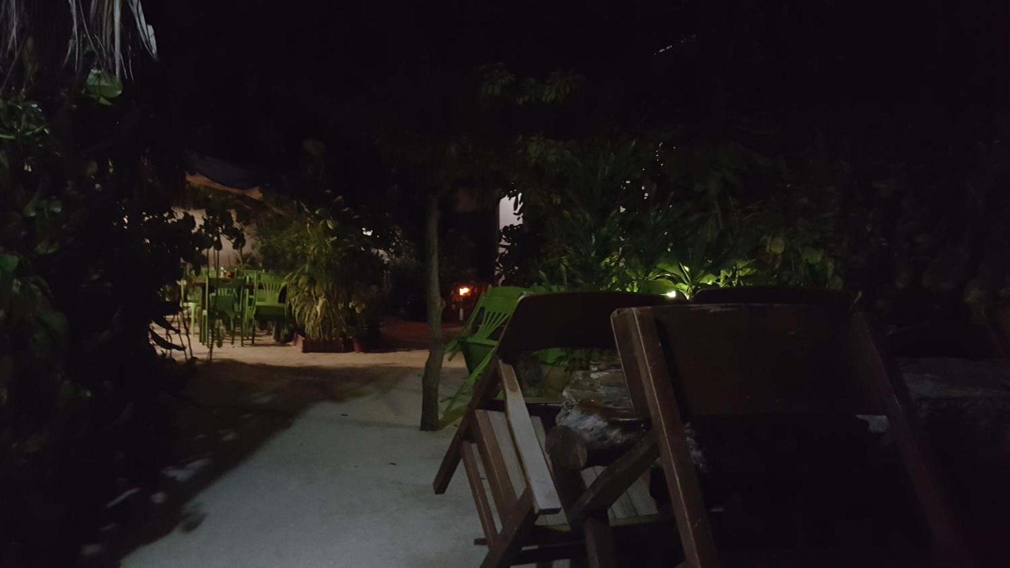 Готель Maafushi View Екстер'єр фото