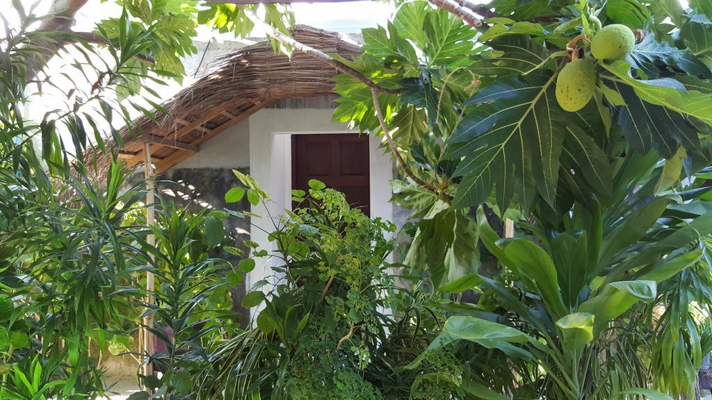 Готель Maafushi View Екстер'єр фото