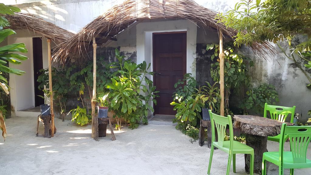 Готель Maafushi View Екстер'єр фото